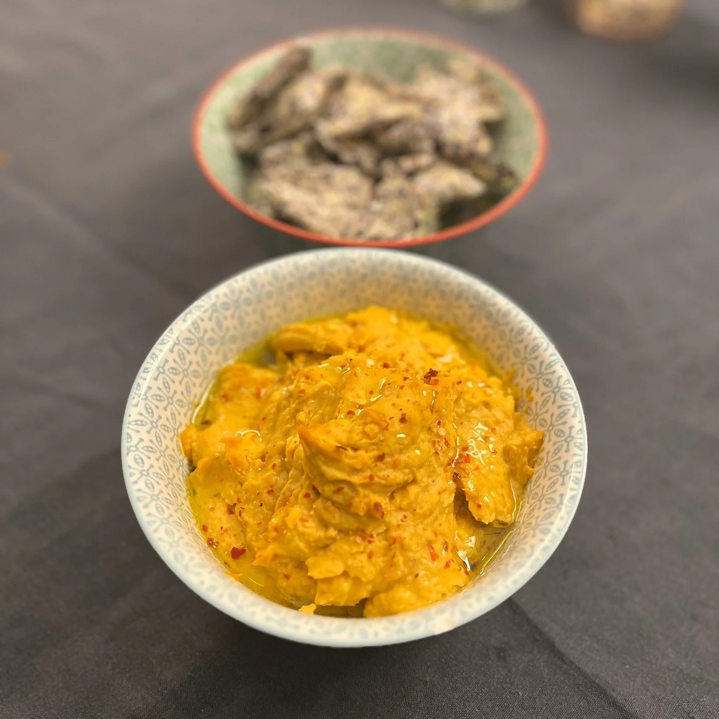Herbstliches Kürbis Hummus