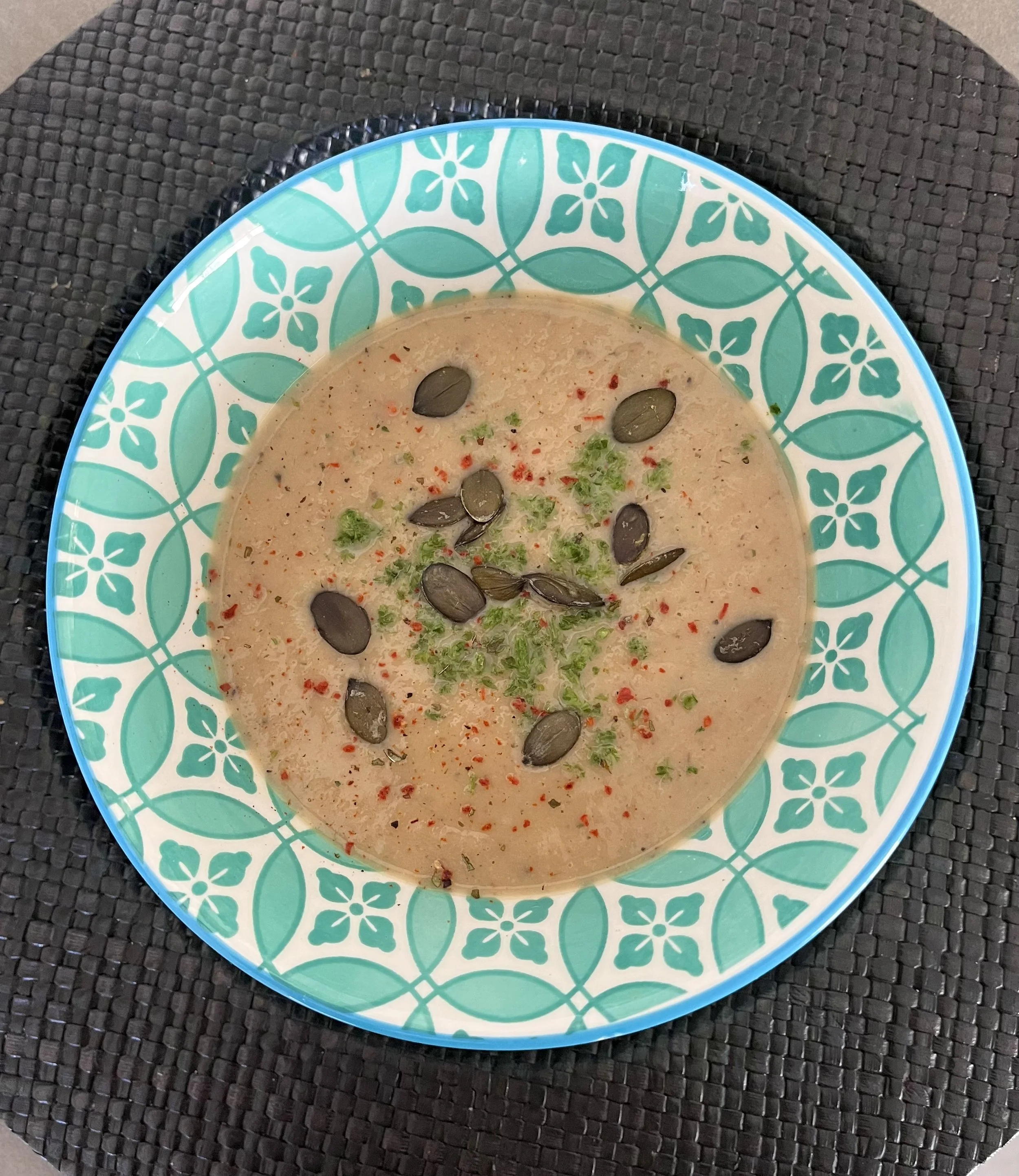 Suppe: Blumenkohl mit weissen Bohnen 
