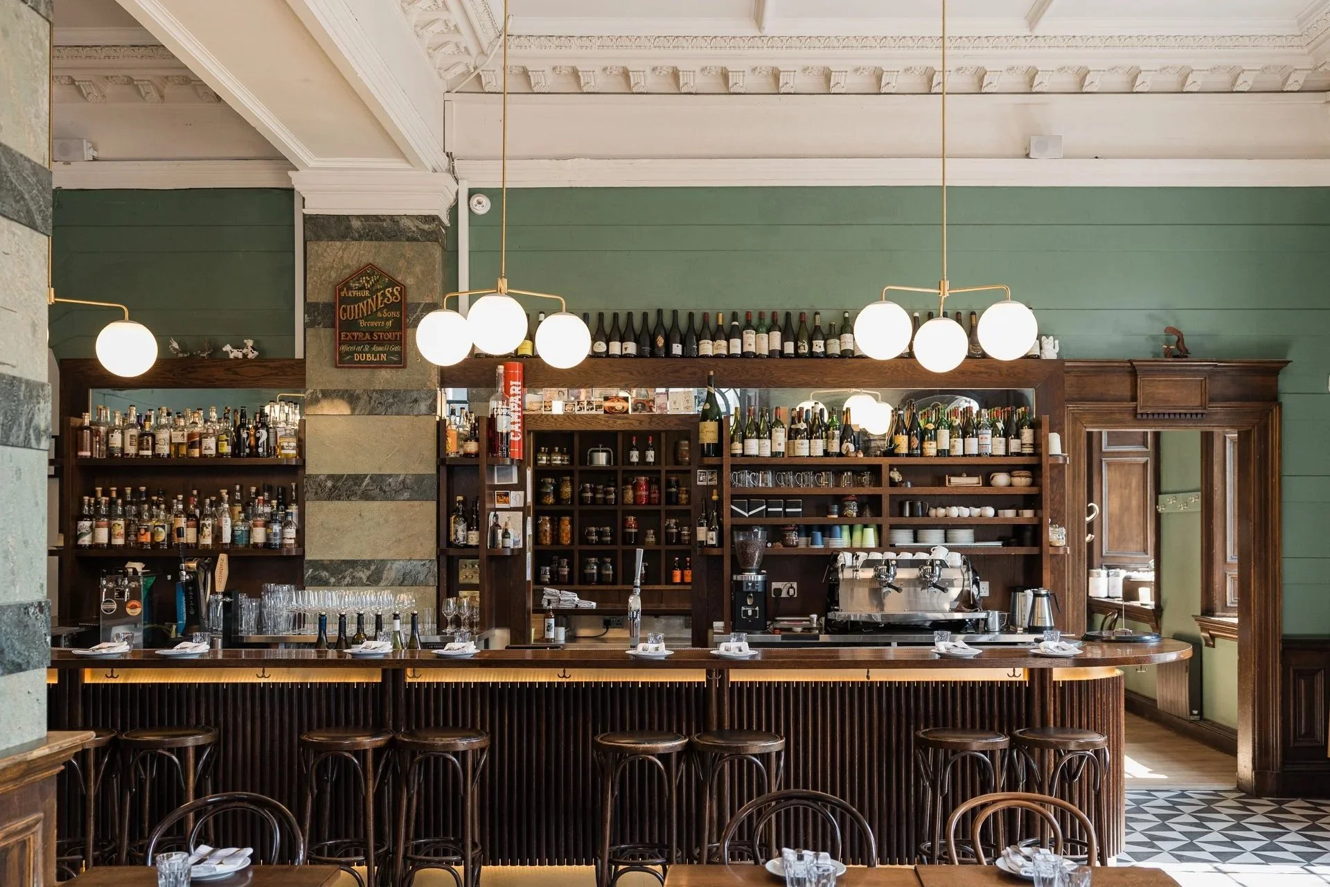 The+Palmerston+_+Bar_+credit_+Tina+Leahy.jpg