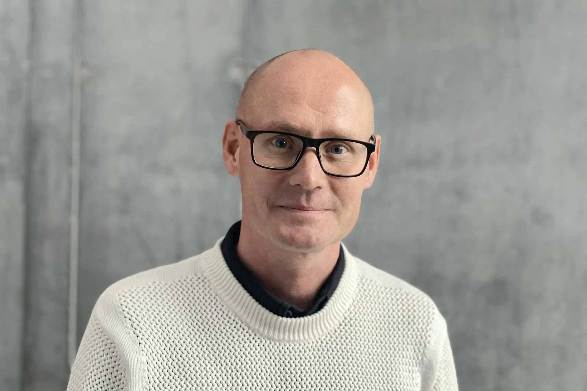 Christian Rahbek Olsen  Art director  tlf. 28542466  crao@dr.dk 