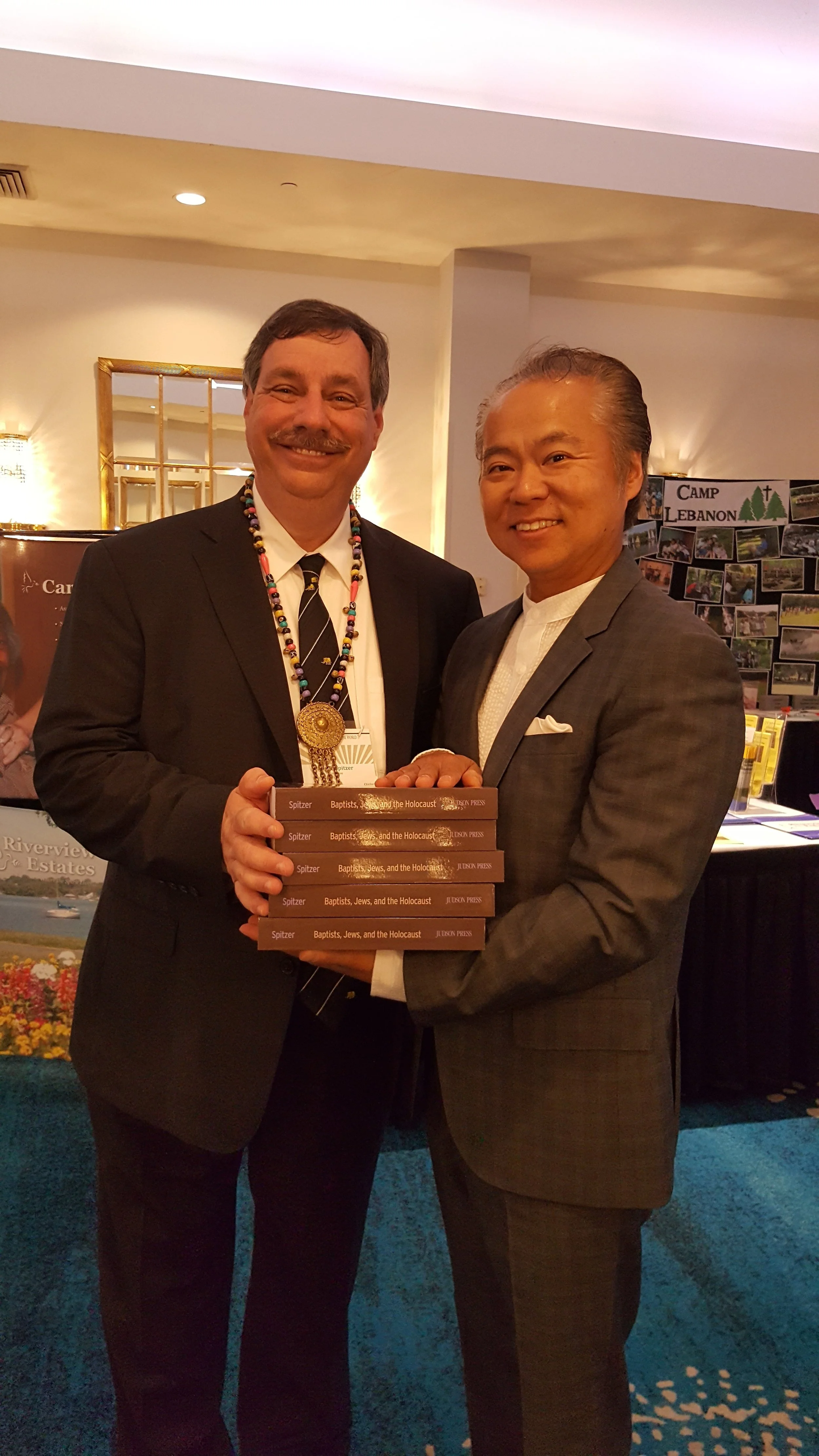 Dr. Spitzer celebrates his book launch at ABCNJ's Annual Session.