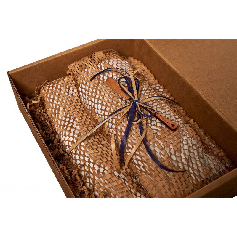 sbc_honeycomb-platter-gift-set_wrapped_sm.jpg