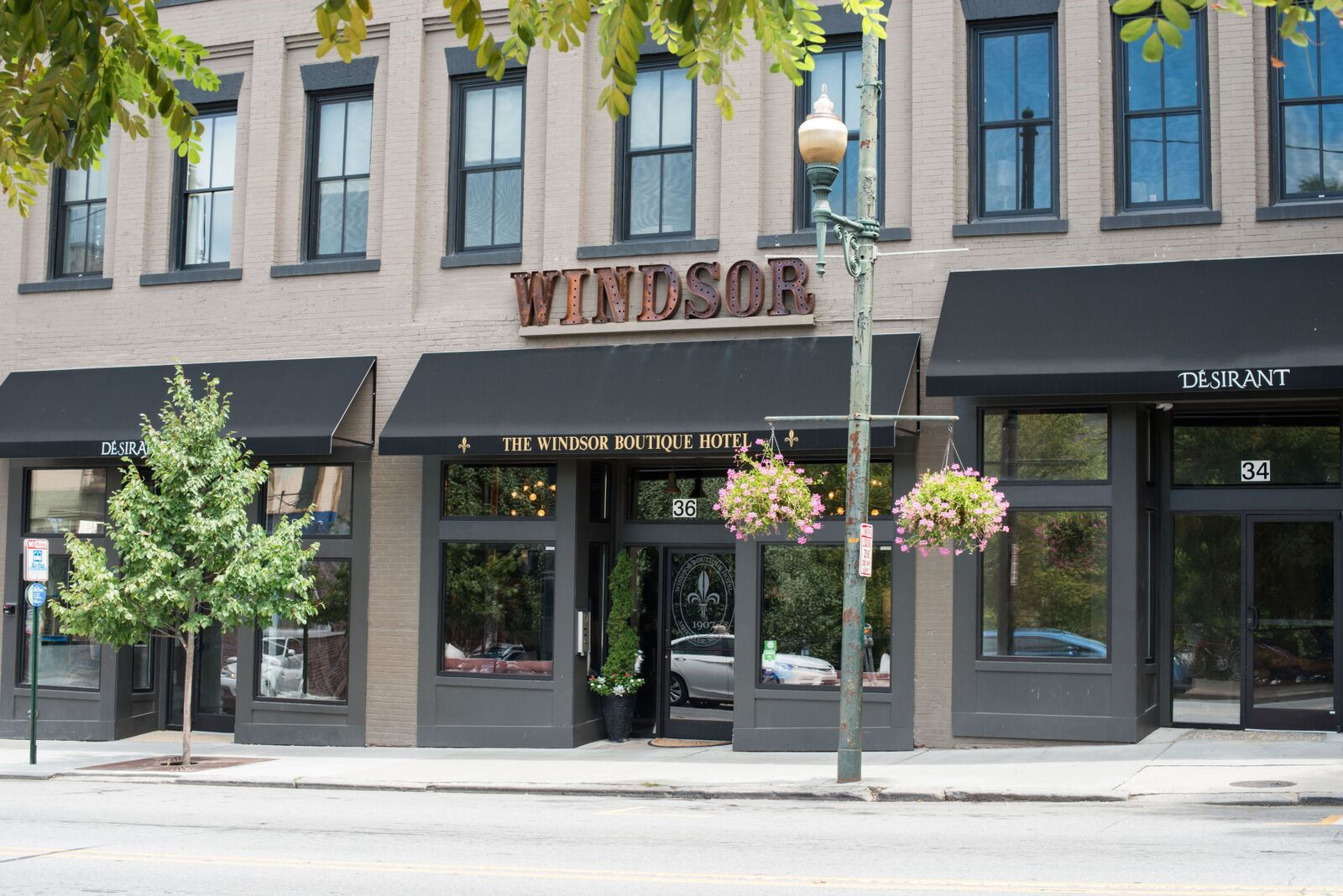   THE WINDSOR HOTEL    Asheville,NC  