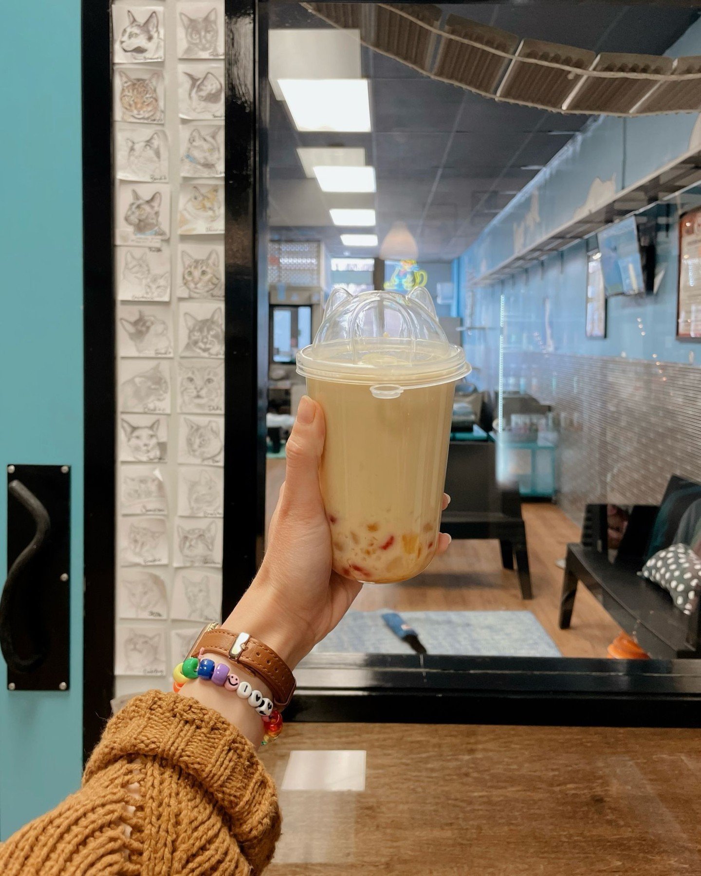 Have you heard? Our boba milk teas are now being served in these *adorable* kitty ears cups. 🐱🧋😻

We still have some sessions available to book for both locations (WS &amp; GSO) this Friday, Saturday, &amp; Sunday, but snag your reservation while 