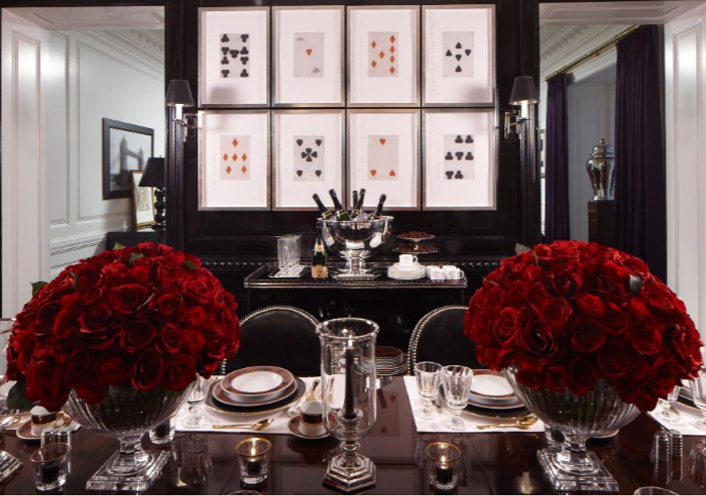 Dining Roses.png
