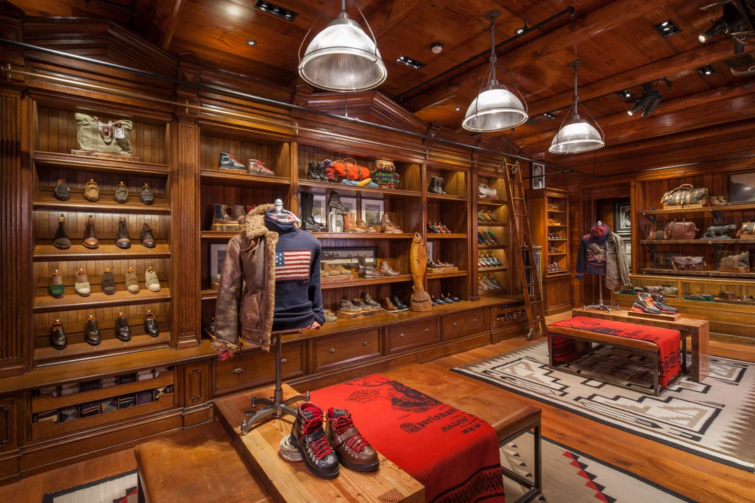 Mens Accessory Room Interior .JPG