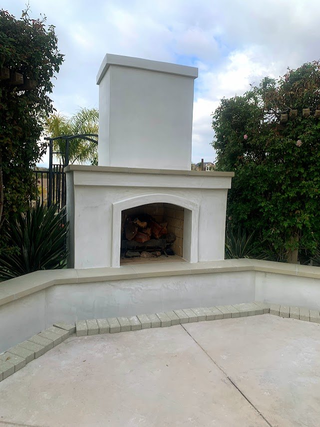 Outdoor Fireplace6.jpg