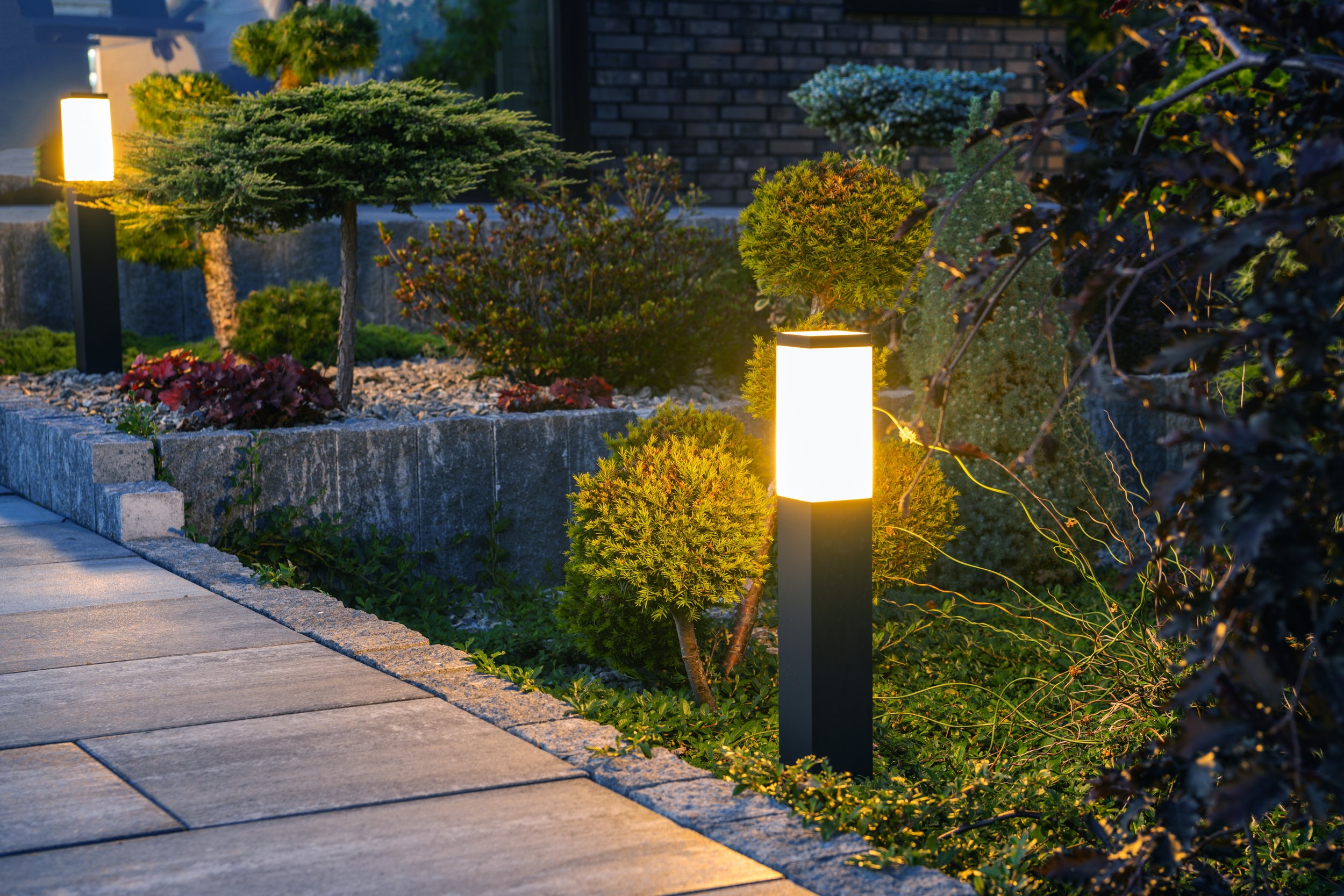 Outdoor Light 4.jpg