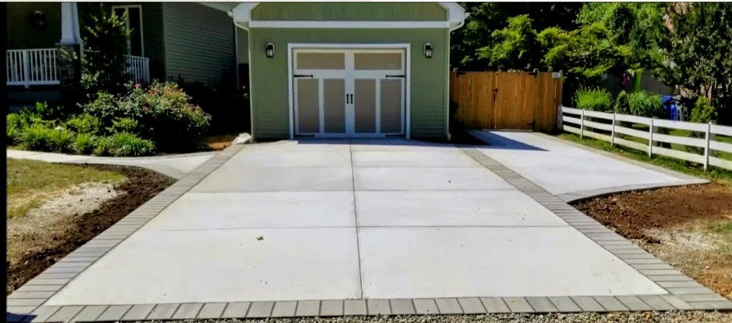 Concrete with paver border.jpg