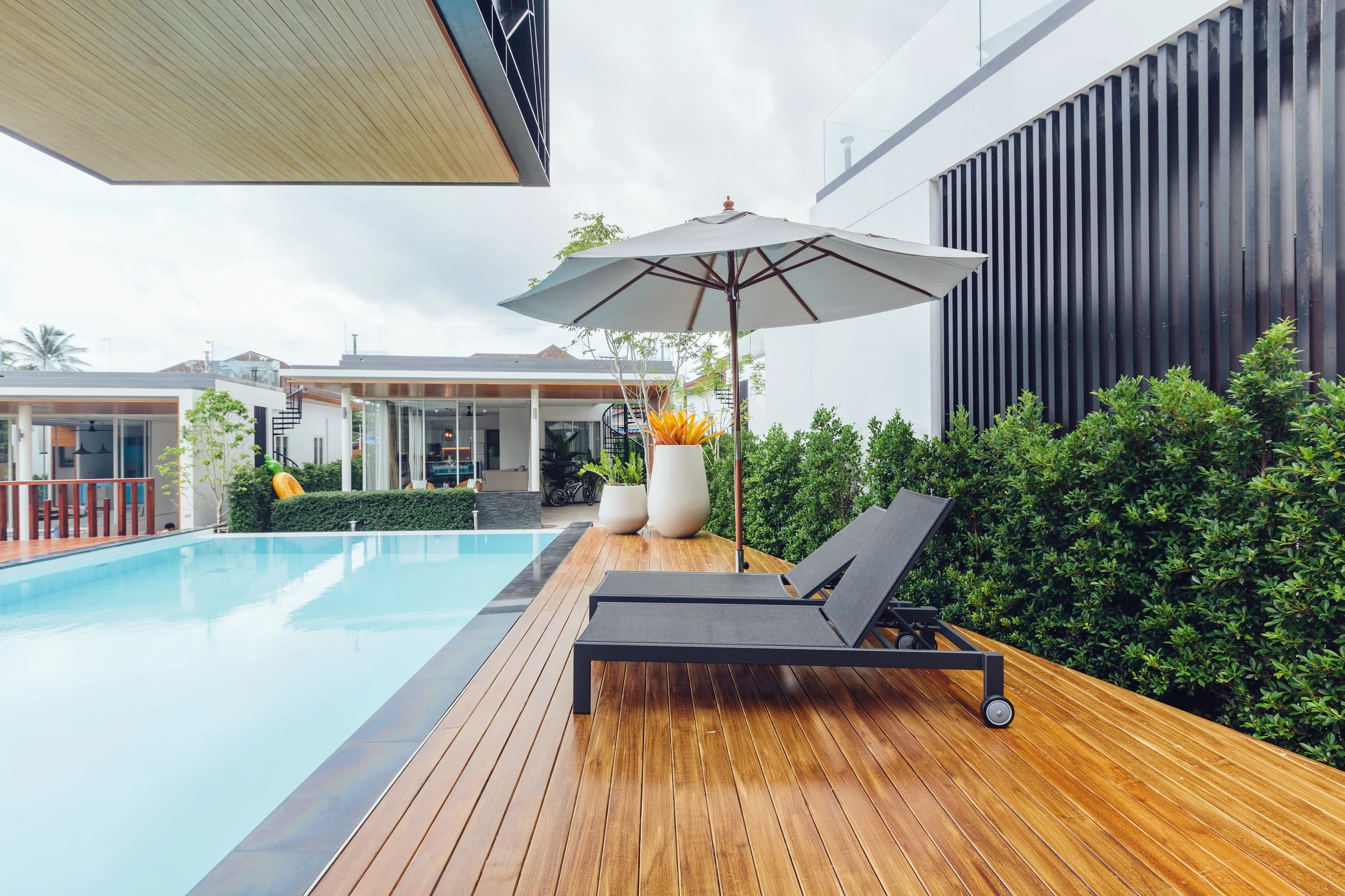 Custom Pool 7.jpg