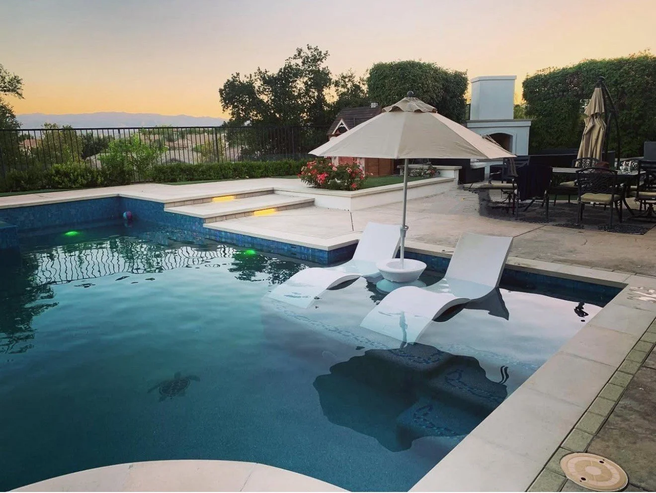 Contemporary Pool 1.jpg