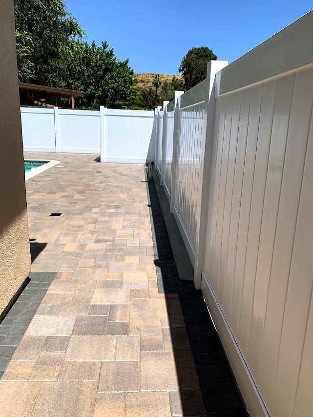 Pavers and Vinyl Fencing.jpg