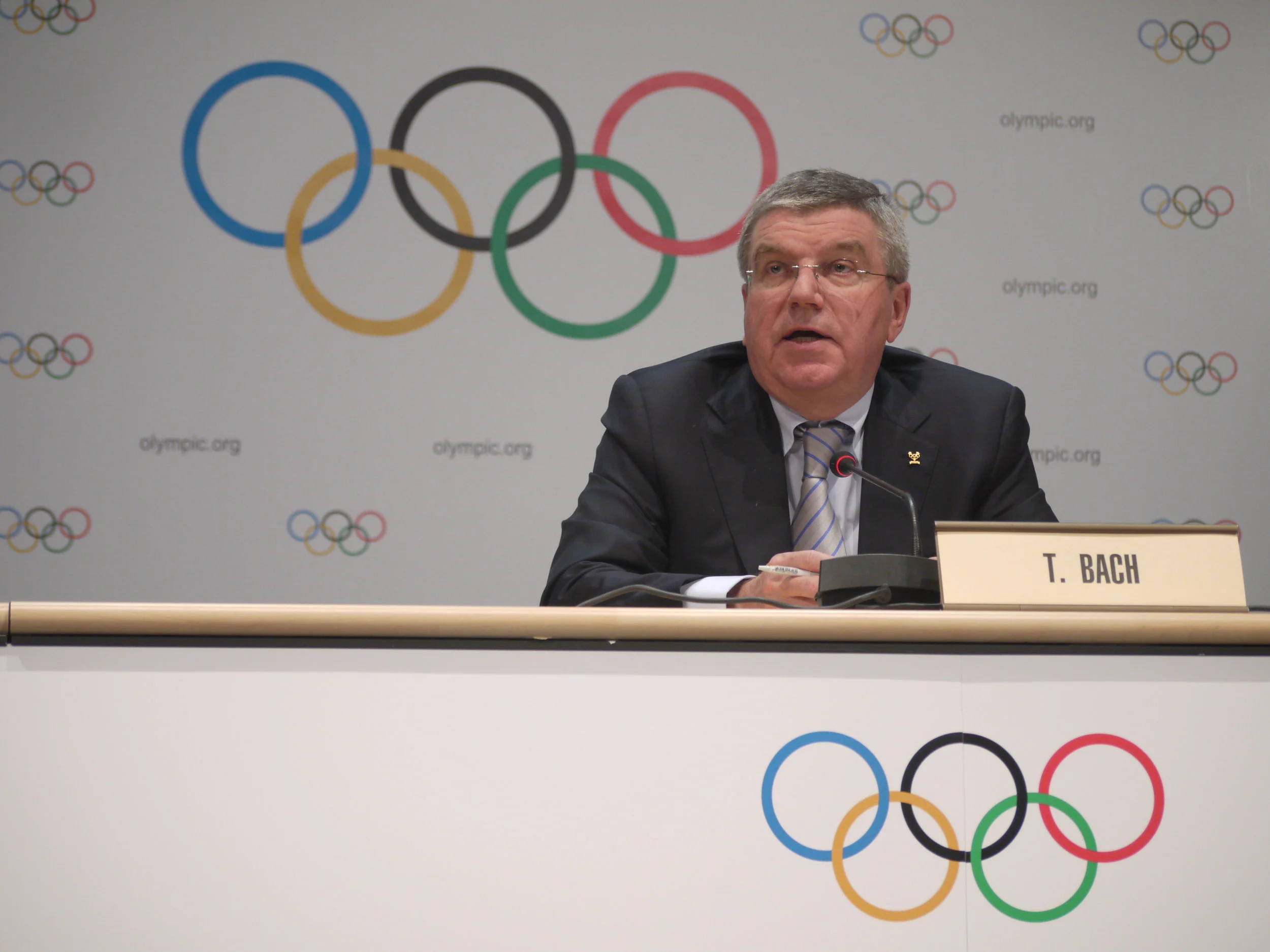 Bach's Agenda 2020 revival meeting