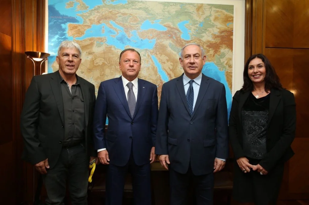 Left to right: Israel Judo Association's Moshe Ponti; International Judo Federation President Marius Vizer; Israeli Prime Minister Benjamin Netanyahu; Israeli Minister of Culture and Sport Miri Regev // photo IJF
