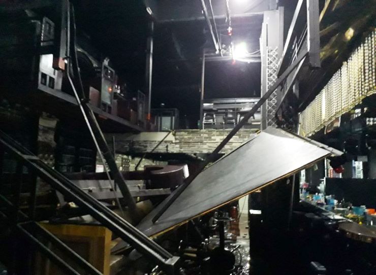 The aftermath: the collapsed deck // Yonhap