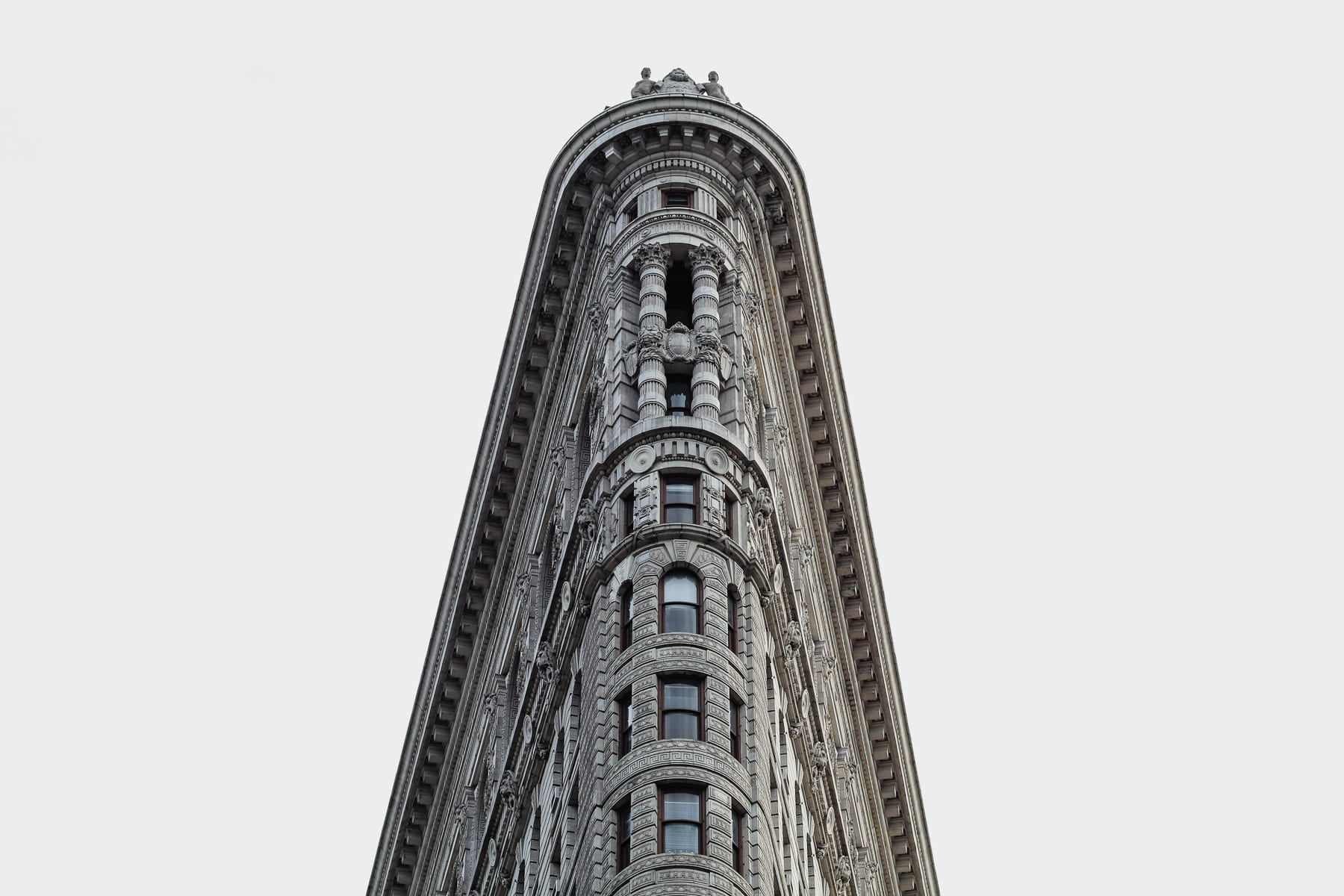 08-NY-journey-ironbuilding02.jpg