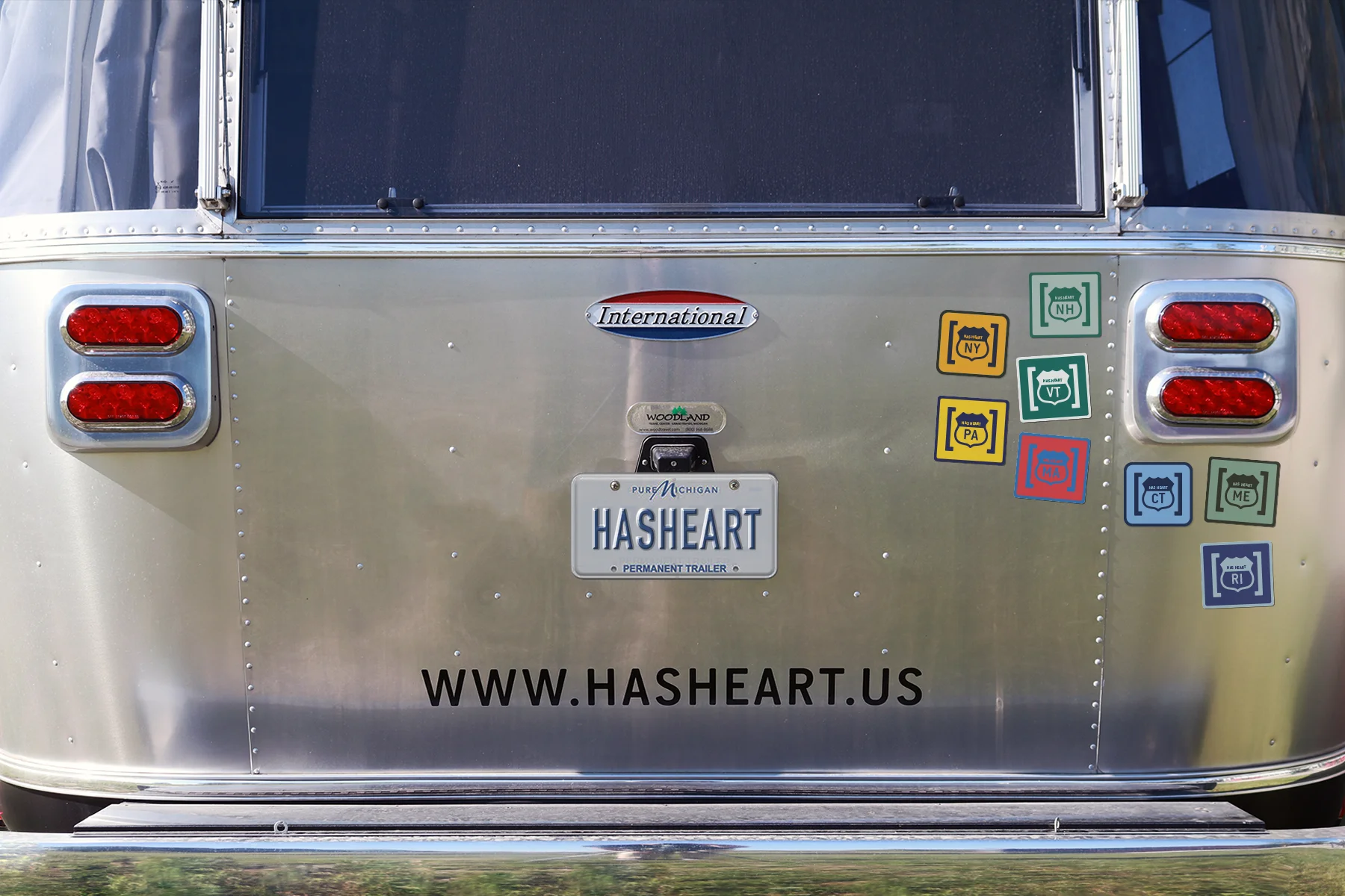 airstream-bumperstickers-08-NY.jpg