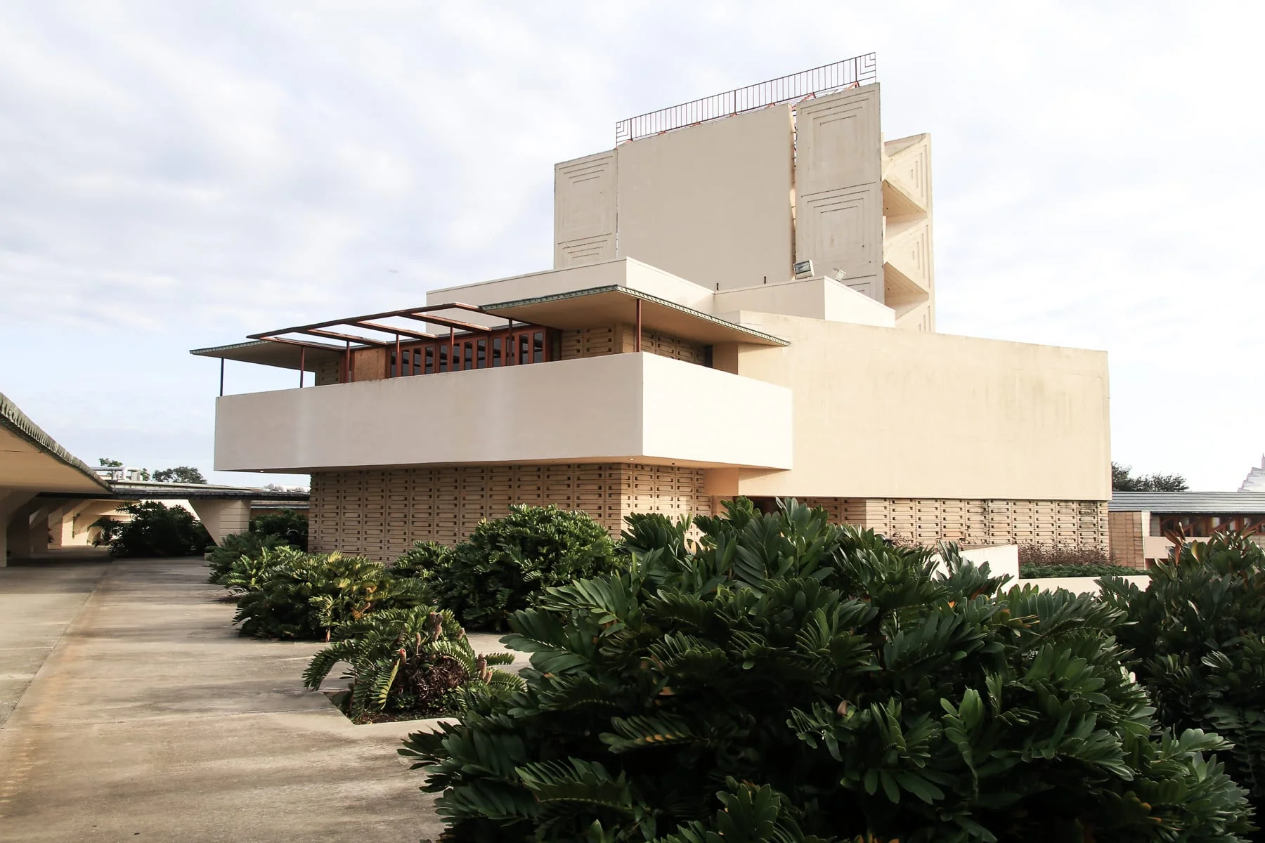 15-FL-journey-franklloydwright-fsc05.jpg