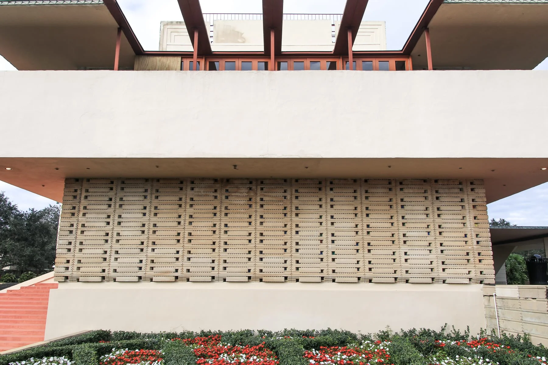 15-FL-journey-franklloydwright-fsc27.jpg