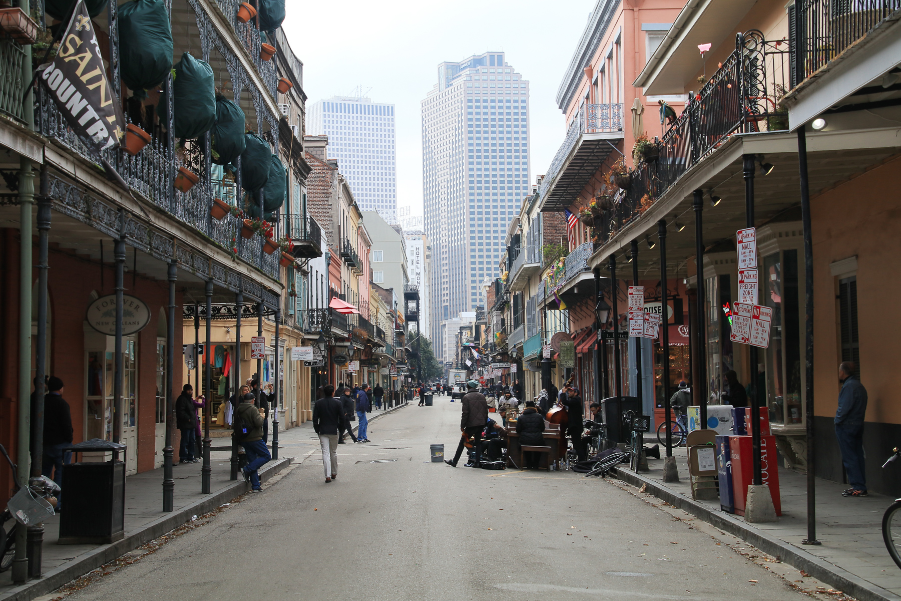 16-LA-journey-frenchquarter07.jpg