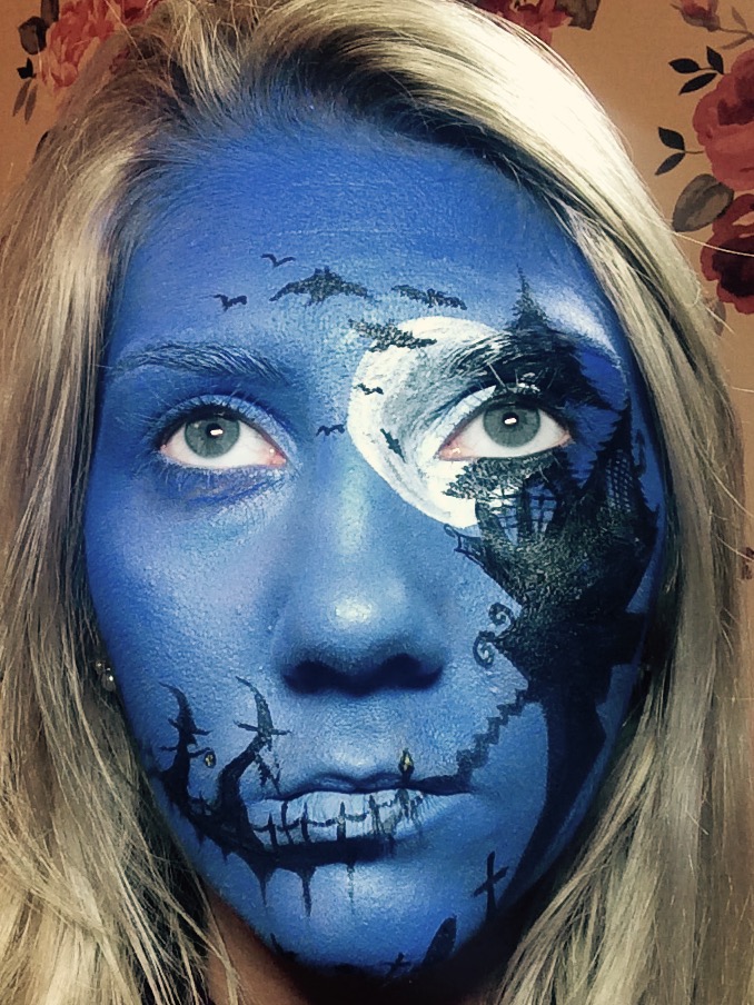 Halloween silhouette face-paint using airbrush aqua make-up