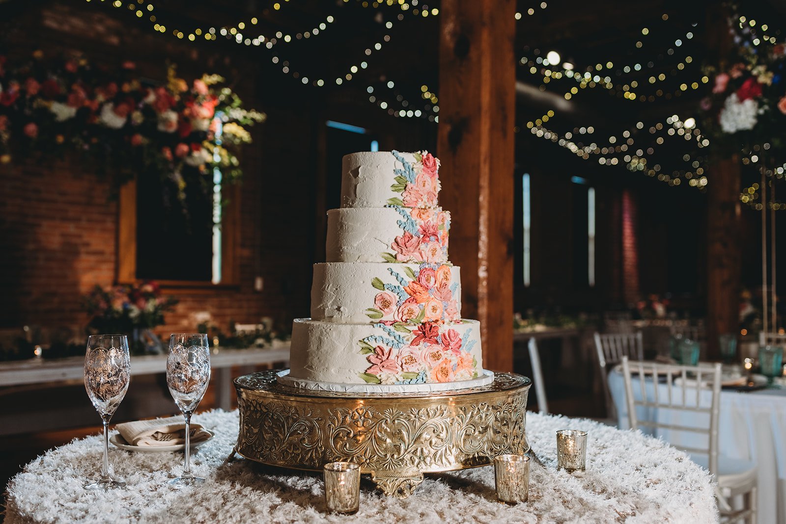 Luxury floral wedding cake