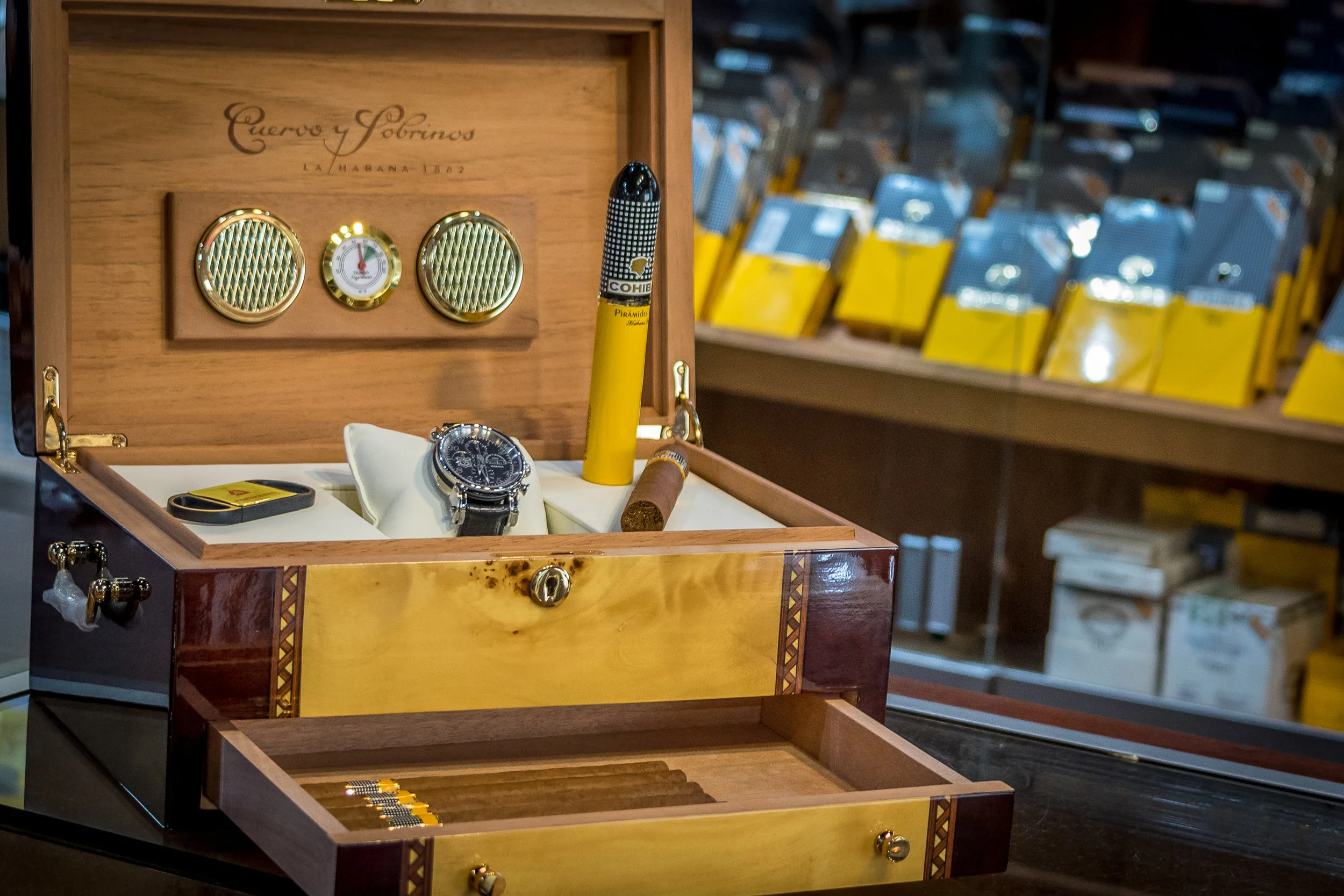 CHURCHILLS_CIGARS_CAYMAN.jpg