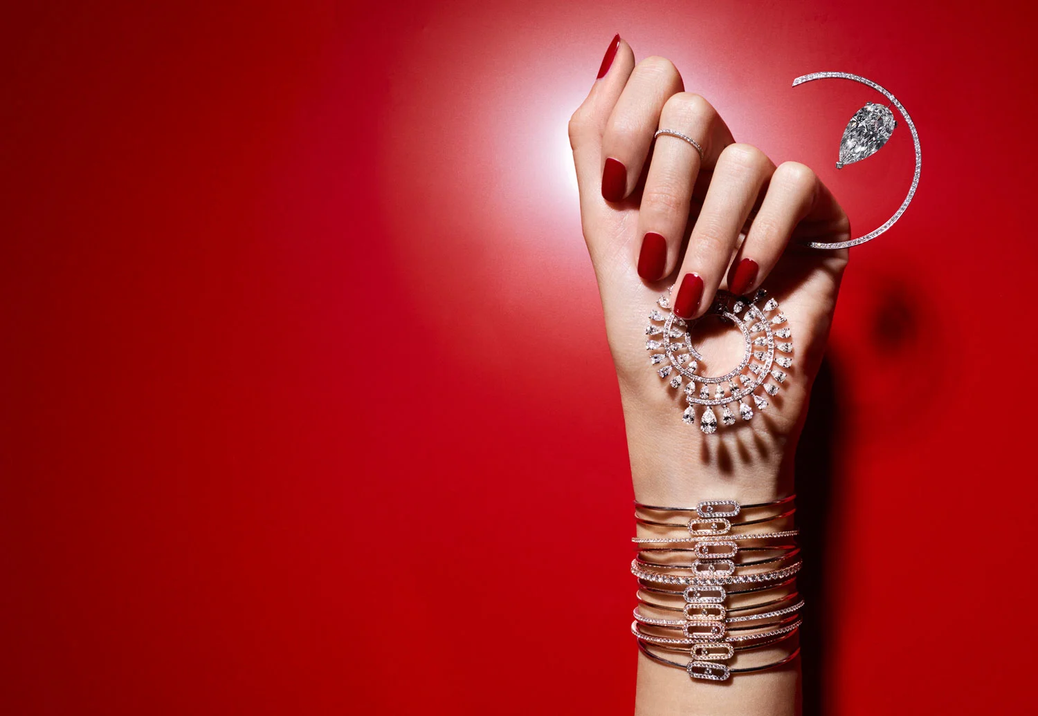 Messika-by-Thomas-Lagrange---Flex-Brcelets-&-High-Jewelry-earrings.jpg
