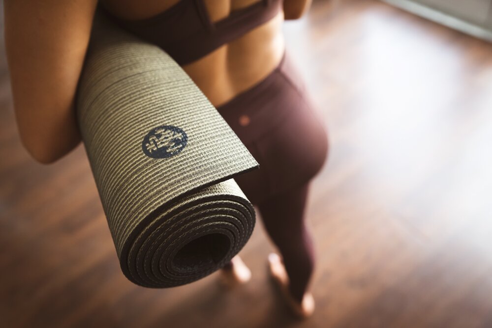 Manduka_mat_Bliss_Cayman.jpg