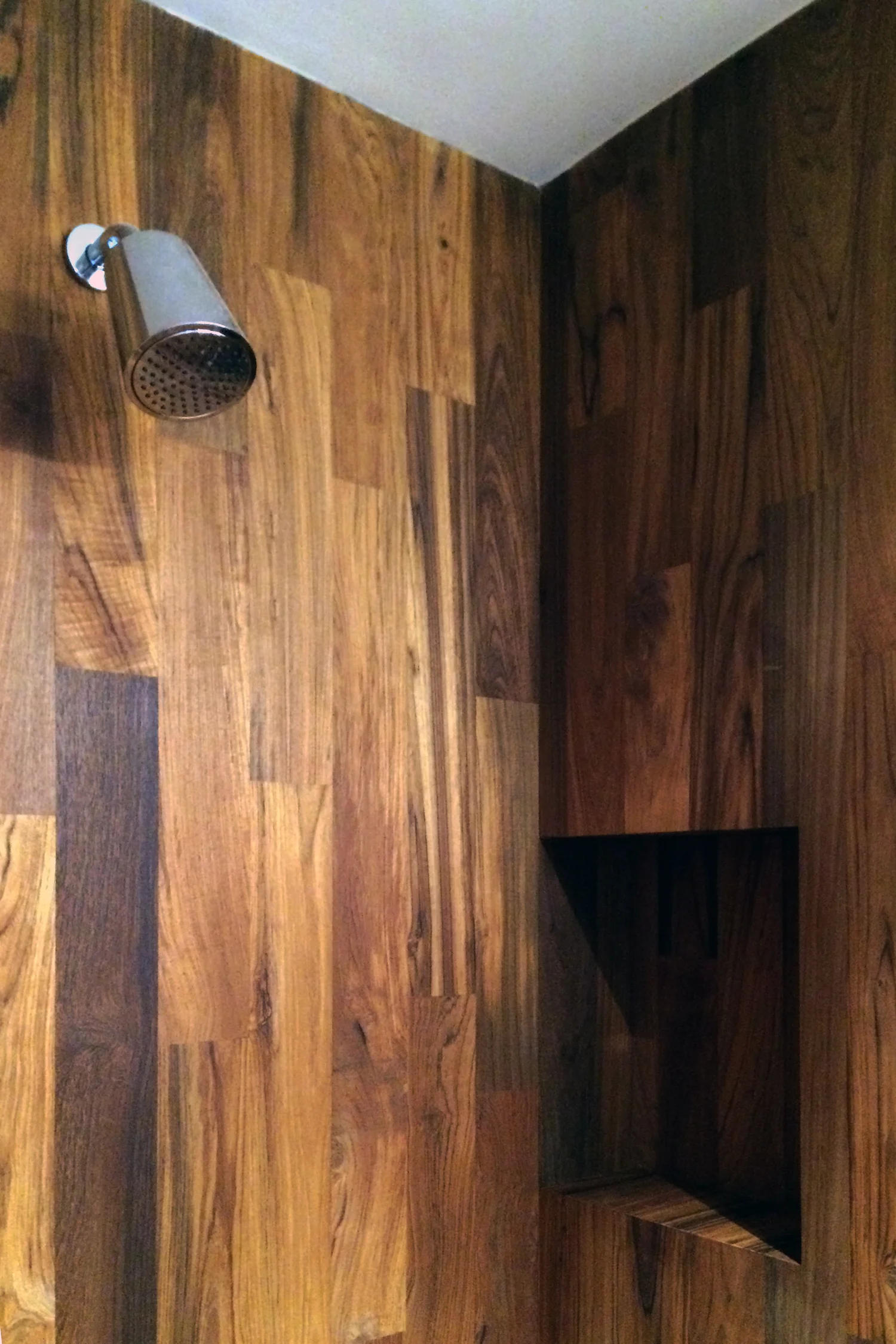 6ave_master_bath_03.jpg