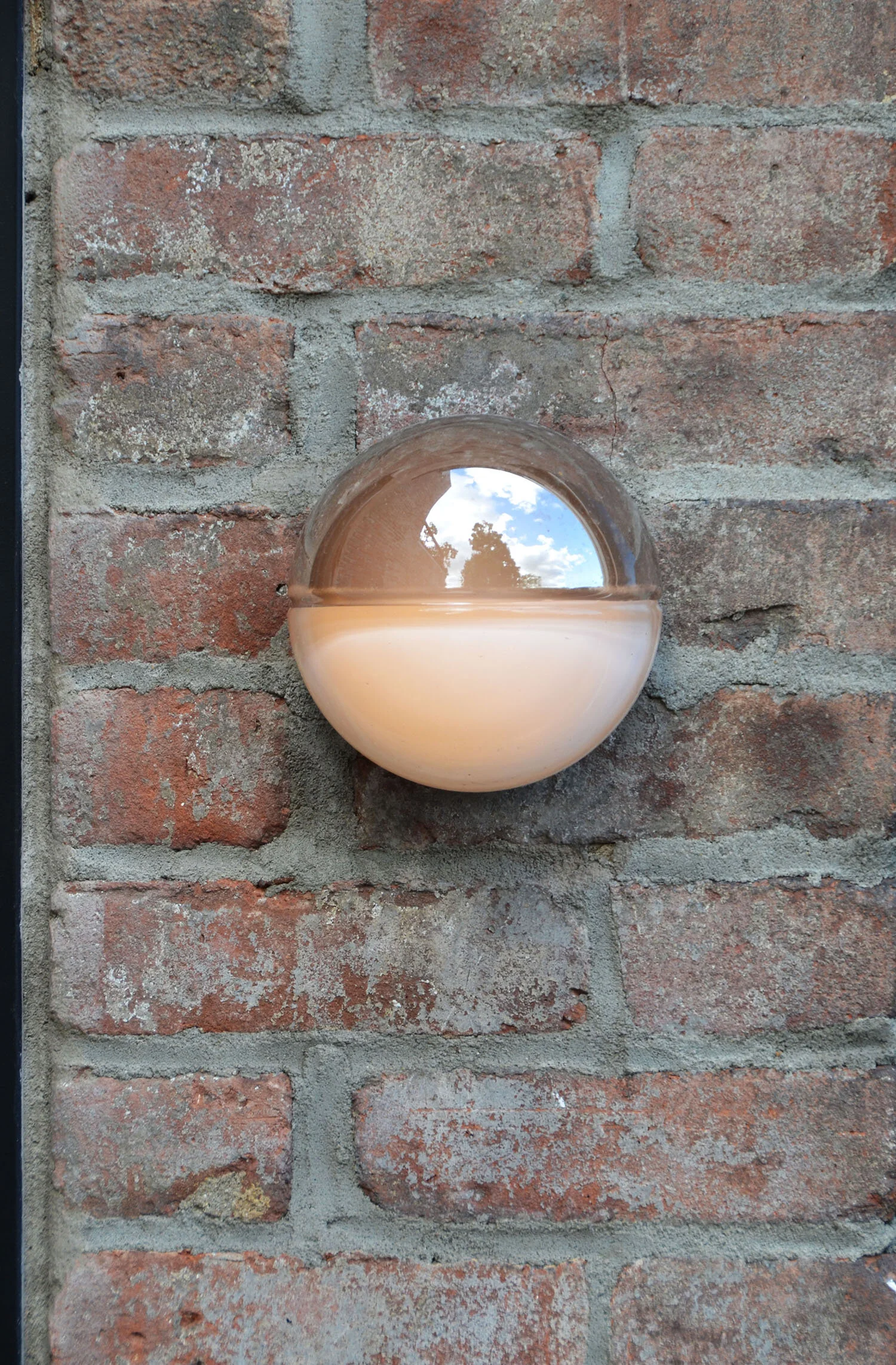 Detail_Light.jpg