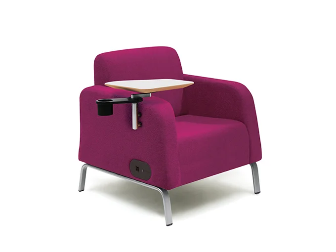 intro-motiv-single-chair-armed.jpg