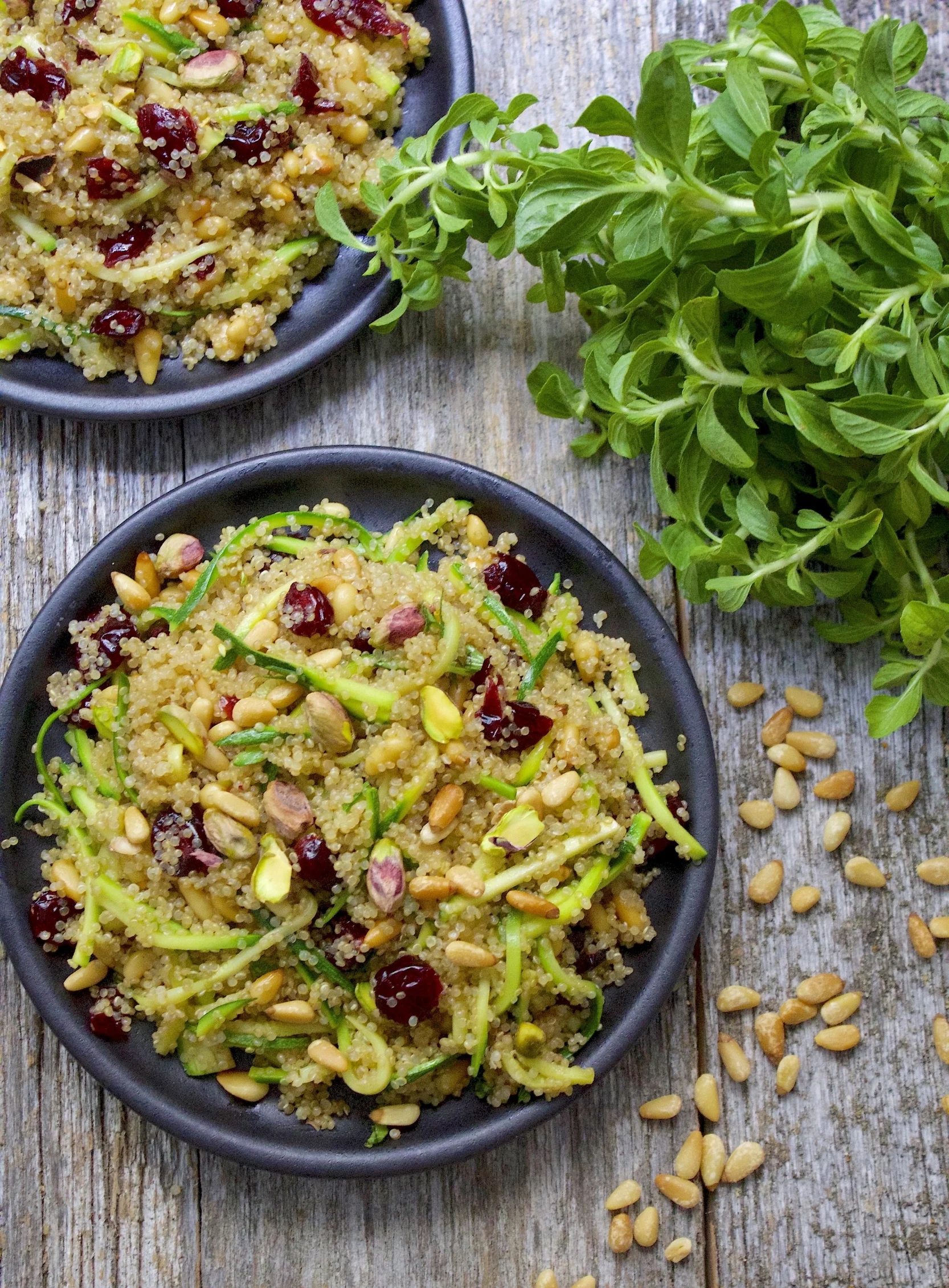 COUS COUS DE QUINUA VERDE Y ROSA