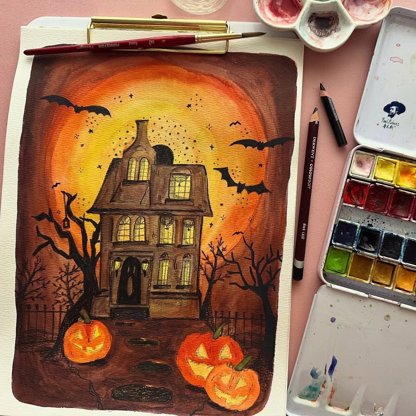 Happy Spooky Season 👻 🎃
.
#artistsoninstagram #spooky #soookyseason #watercolor #mixedmediaartist #seasonofthewitch #sunshinecoastbc #makeart #canadian #paint