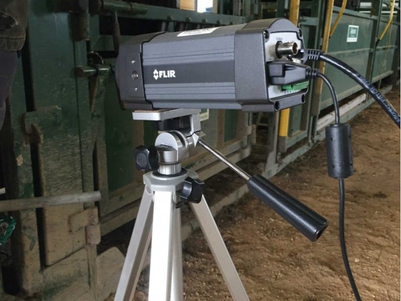 Using infrared cameras to monitor injection sites