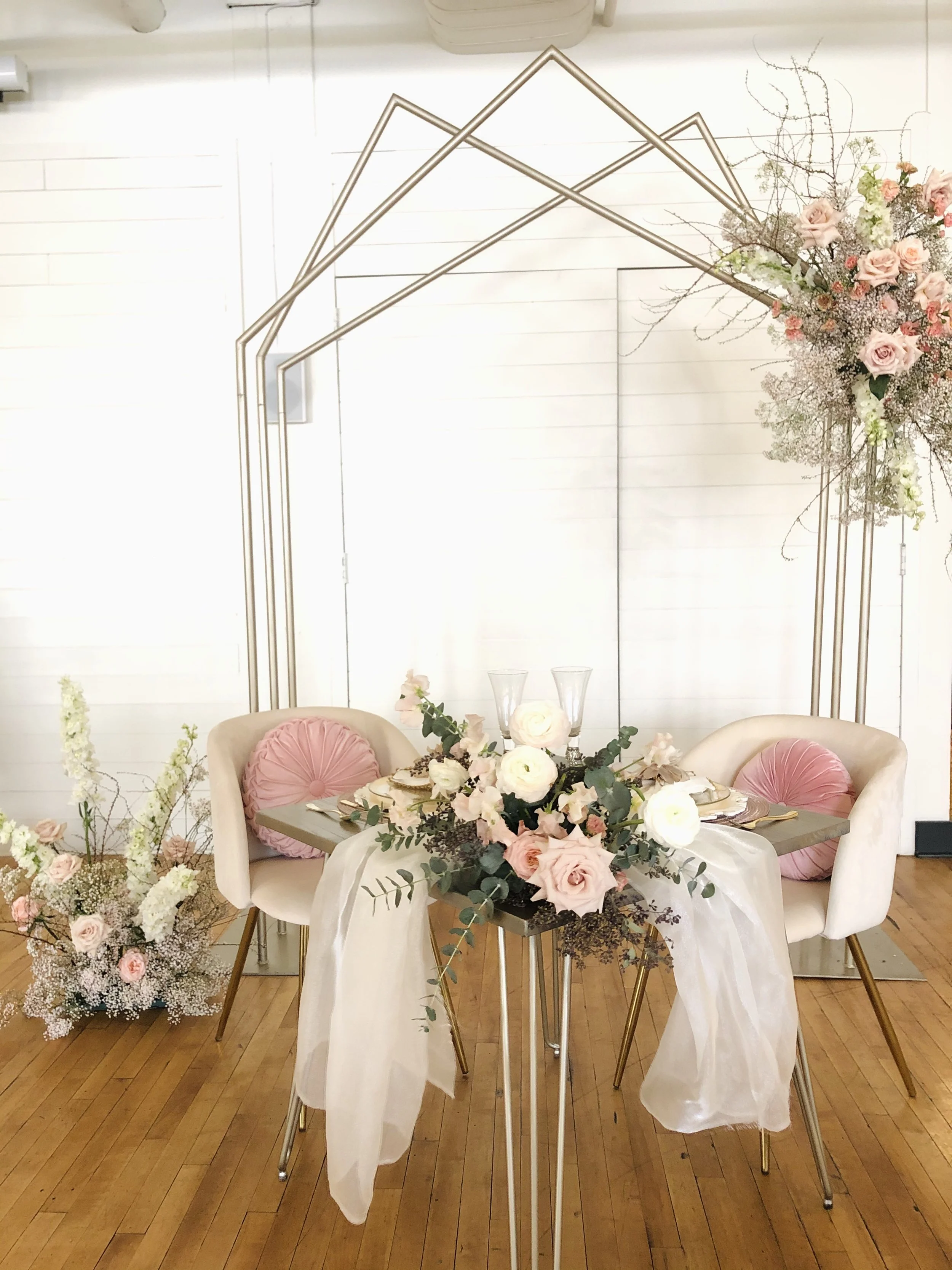 harper table jackrabbit flowerwell.jpg