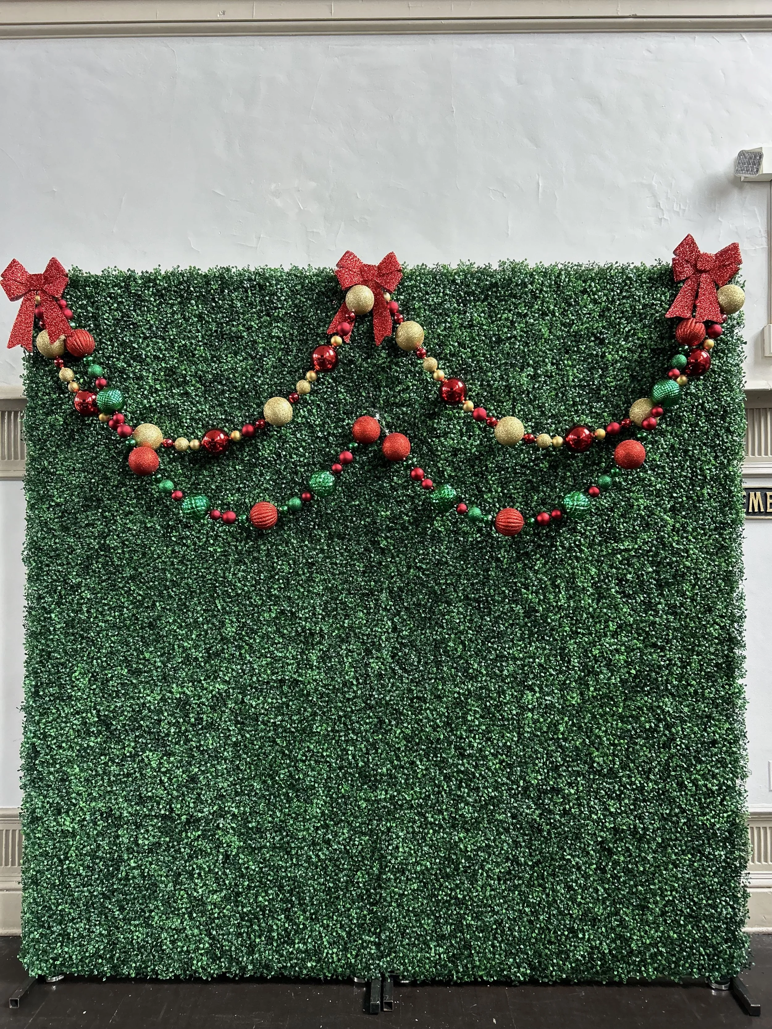 boxwood_christmas_harroeast.jpg