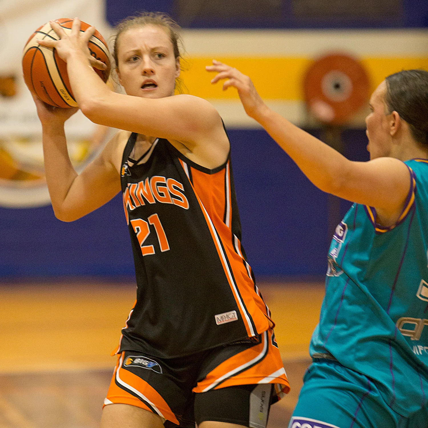R05_D2W_Blackburn_V_Coburg_3AXY0687_01_Doc.jpg