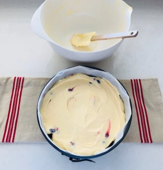 Sour cream & custard topping - cake completed!
