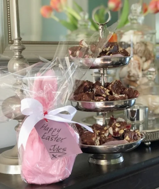 Make your Rocky Road using milk or dark chocolate - add cashew nuts if you prefer. Yum! Enjoy your creative life, Jules