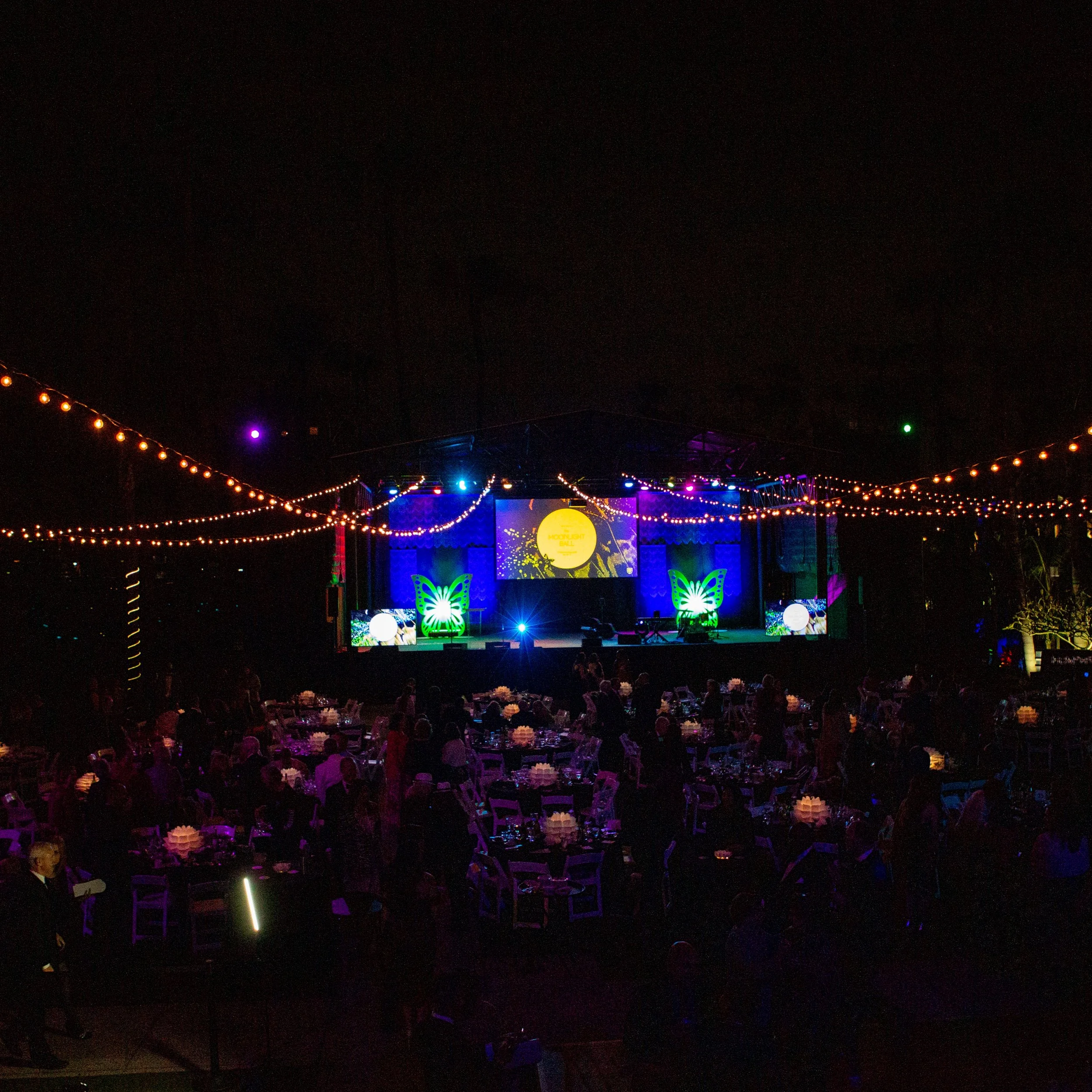 🔙 FROM THE ARCHIVES | ECS Moonlight Ball 2023 🌙✨

Taking it back to May 2023 at Humphreys Half Moon Inn for the Episcopal Community Services Moonlight Ball!

San Diego Event Pros was proud to be part of this special evening, helping bring together 