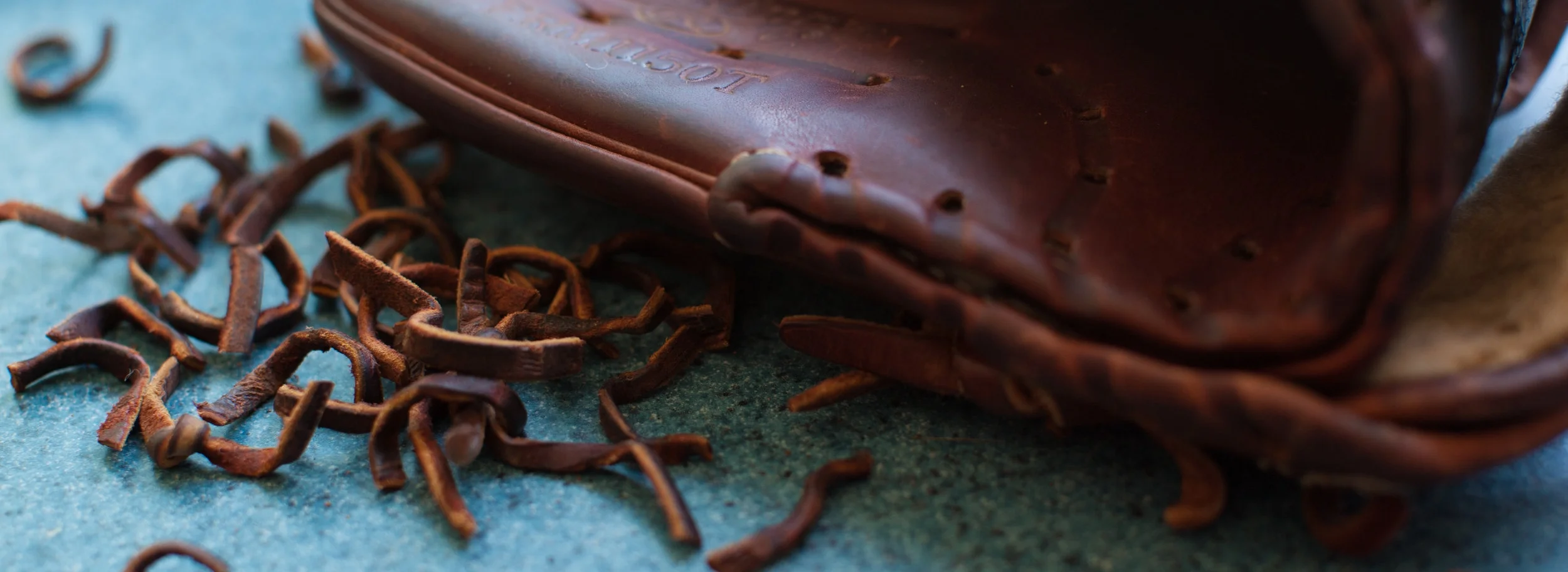 glove with laces removed