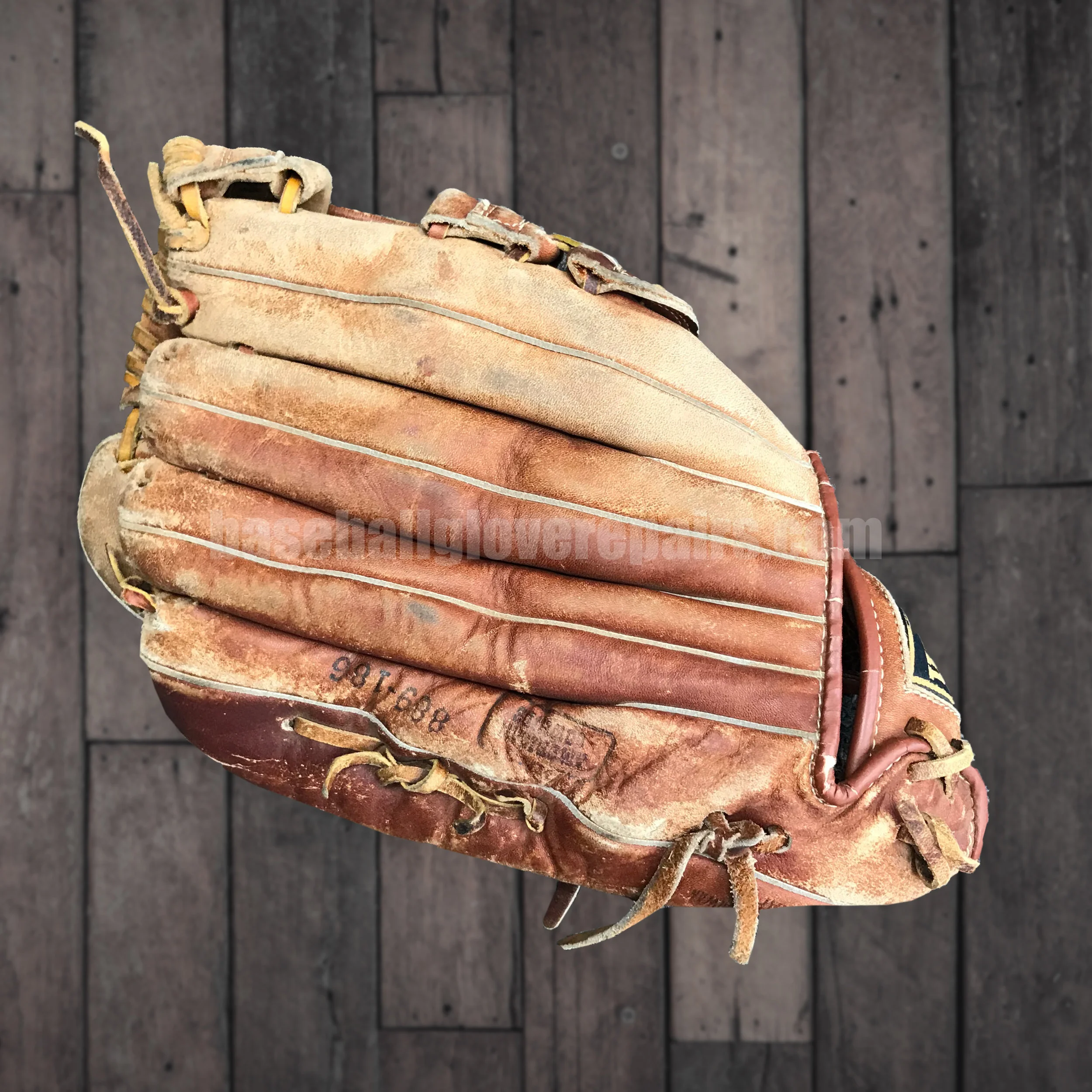Photos — Baseball Glove Repairs