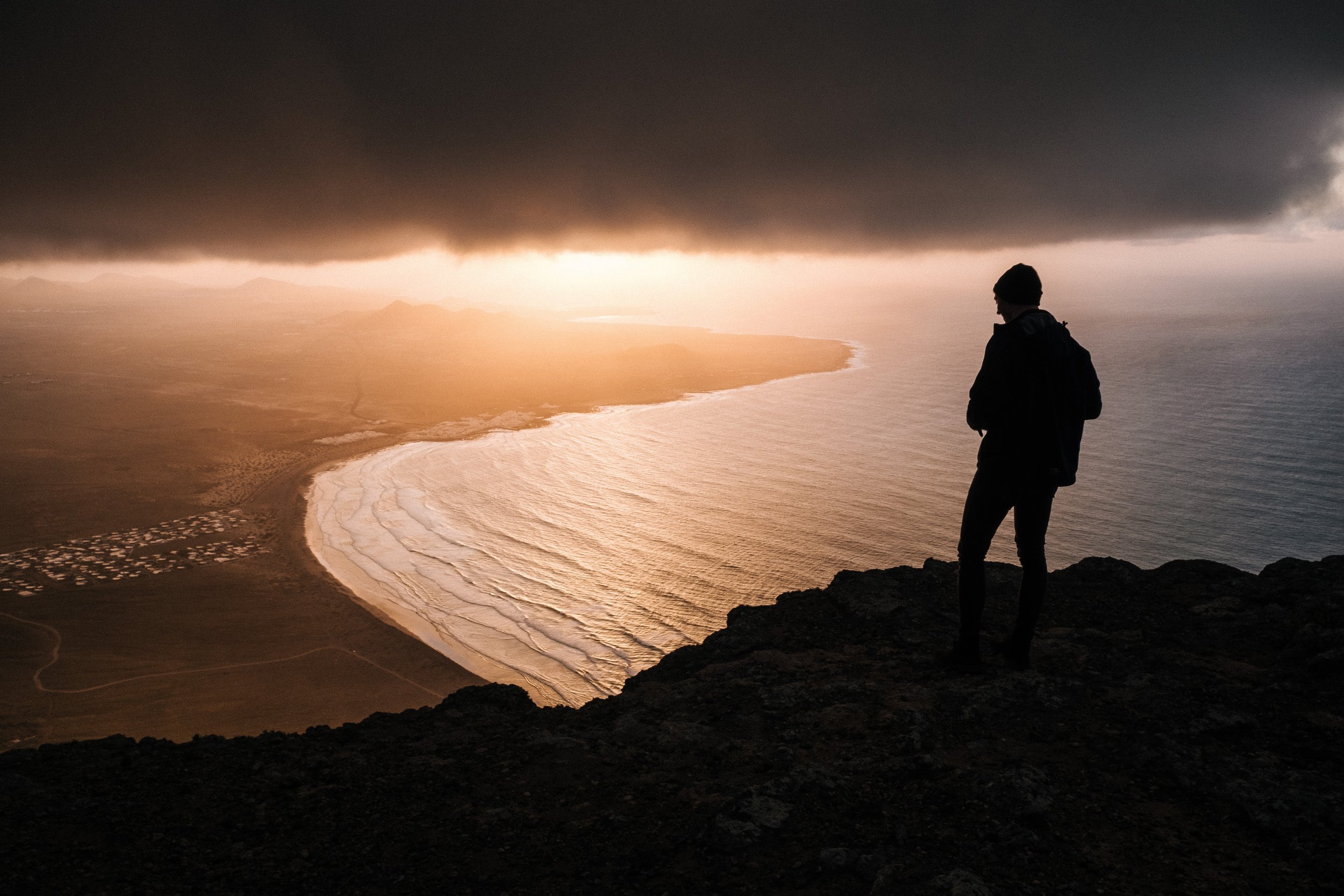 experiential-travel-mountain-view.jpg