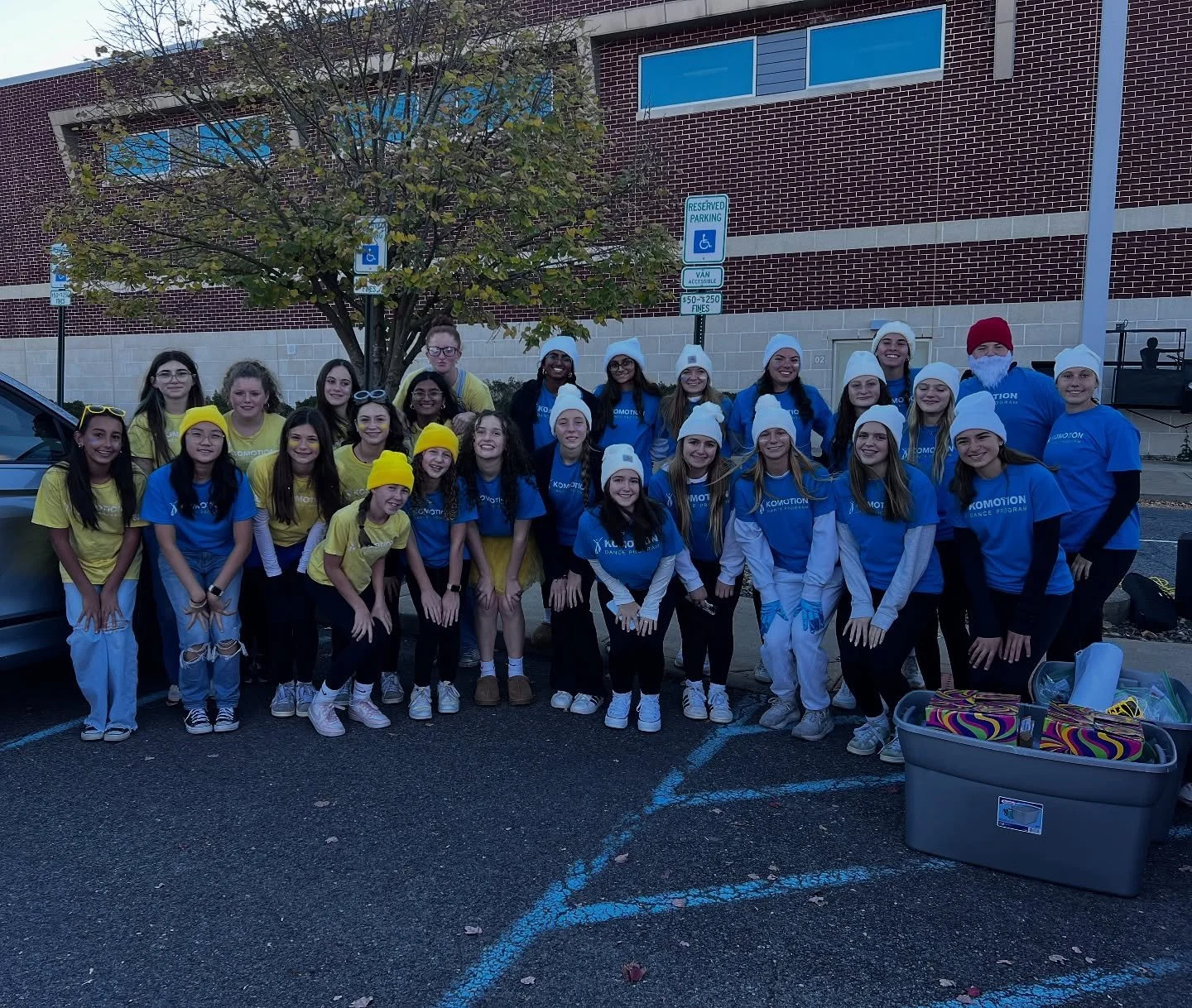 Komotion Peer Leaders were awesome tonight! 💙
Both middle school and high school had trunks at 5th annual Danville community trunk or treat! 🎃

👉🏽 Middle School peer leaders were dressed as Minions
👉🏽 High School peer leaders were dressed as Sm