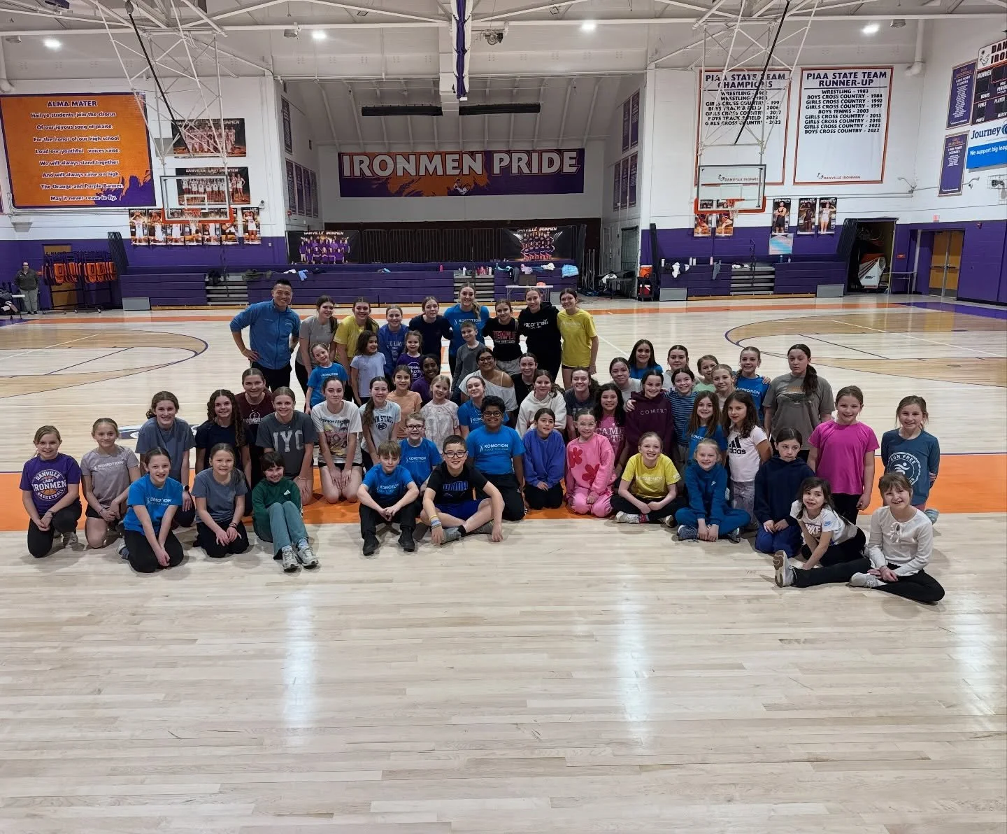 Come check out these dancers perform tonight at Danville Girl&rsquo;s Basketball game!! Best of luck to the Lady Ironmen! 🏀 

#dance #danvillepa #komotionnation #halftimeshow #rmsdanville