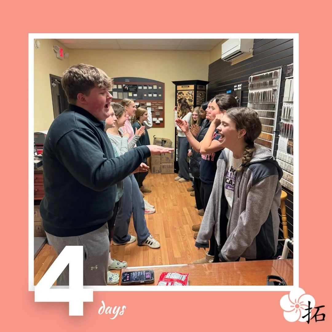4 days!!!! 💙💙💙💙

Shoutout to our Peer Leaders and Assistants who spend so much of their time helping in our younger dancers&rsquo; classes! From leading by example, to encouraging little dancers, to jumping in wherever needed &mdash; they help ma