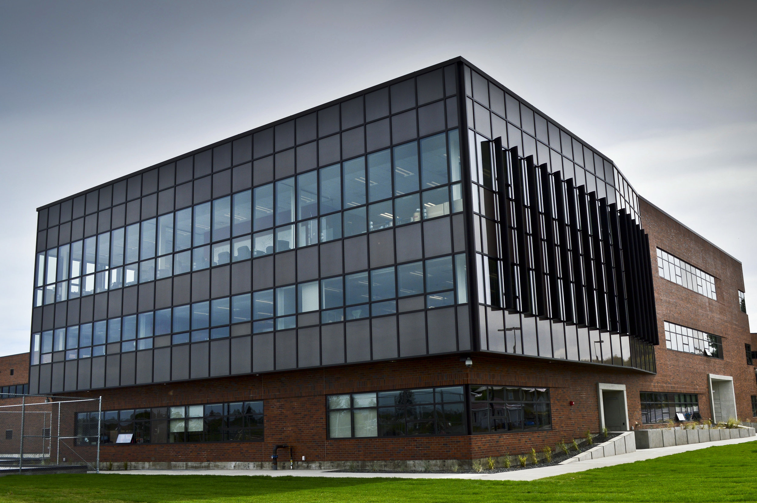 NC New Institute of Science and Technology