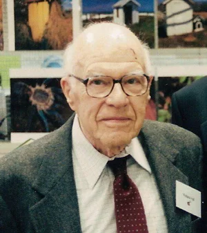 Wallace Hall '31 Research Psychologist