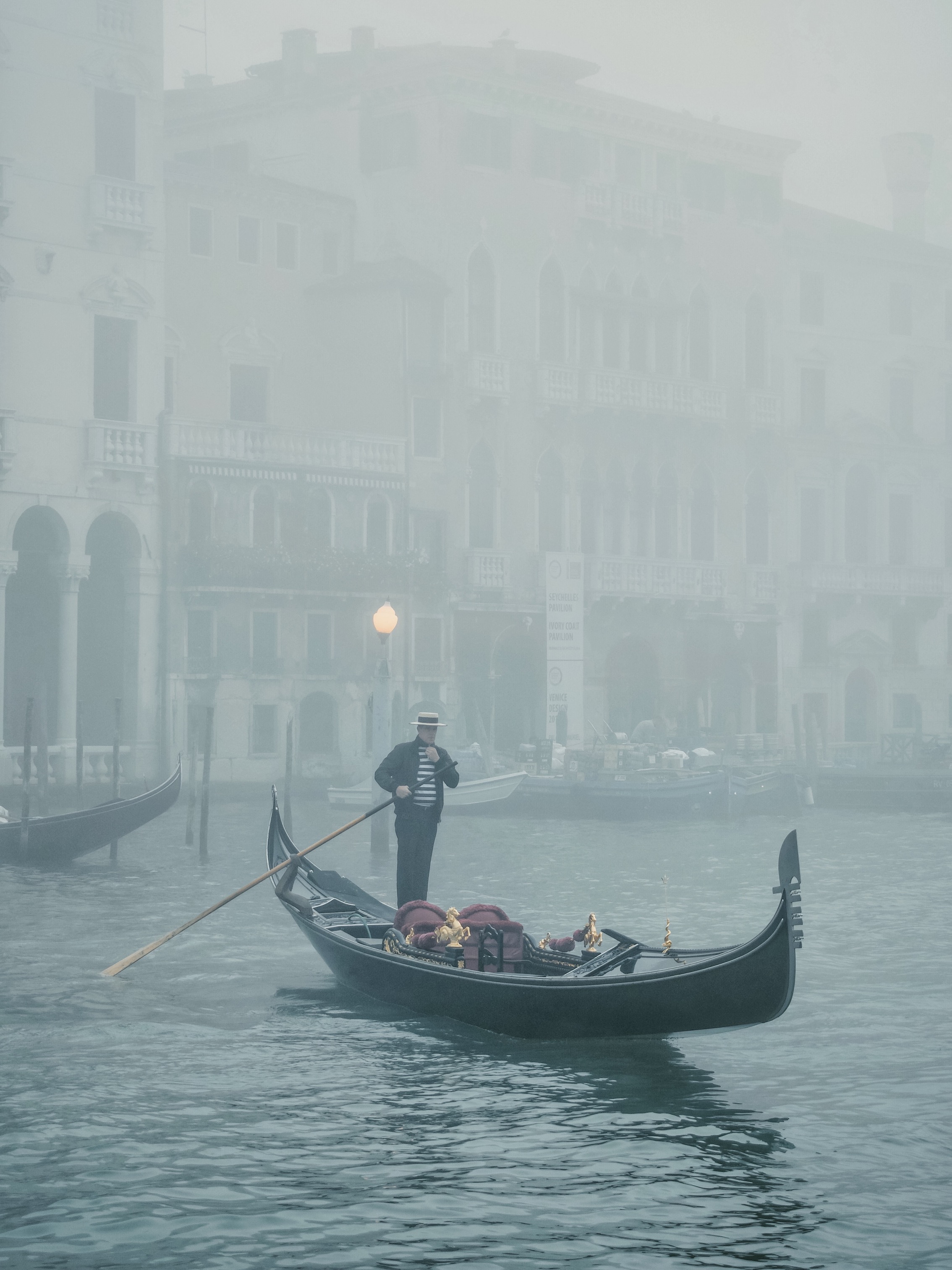 Copy of Gondola in the fog